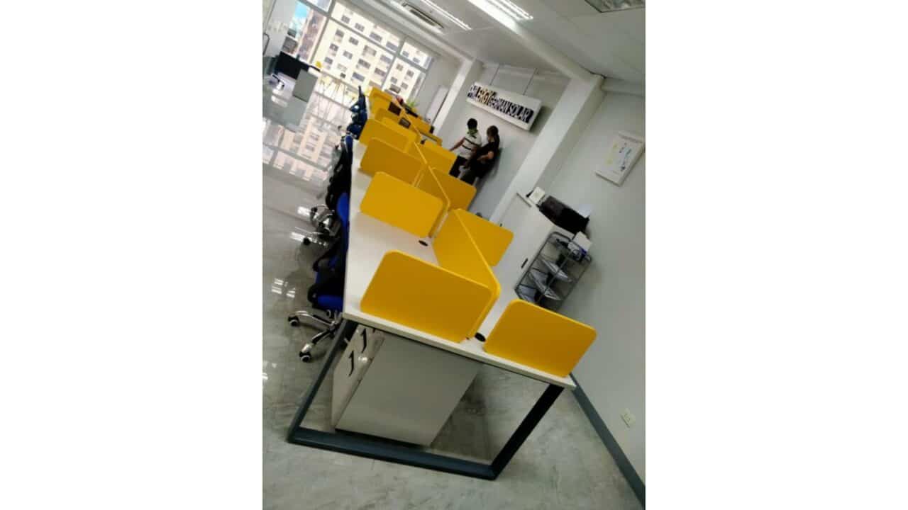 Cluster Desks Cyber Monday